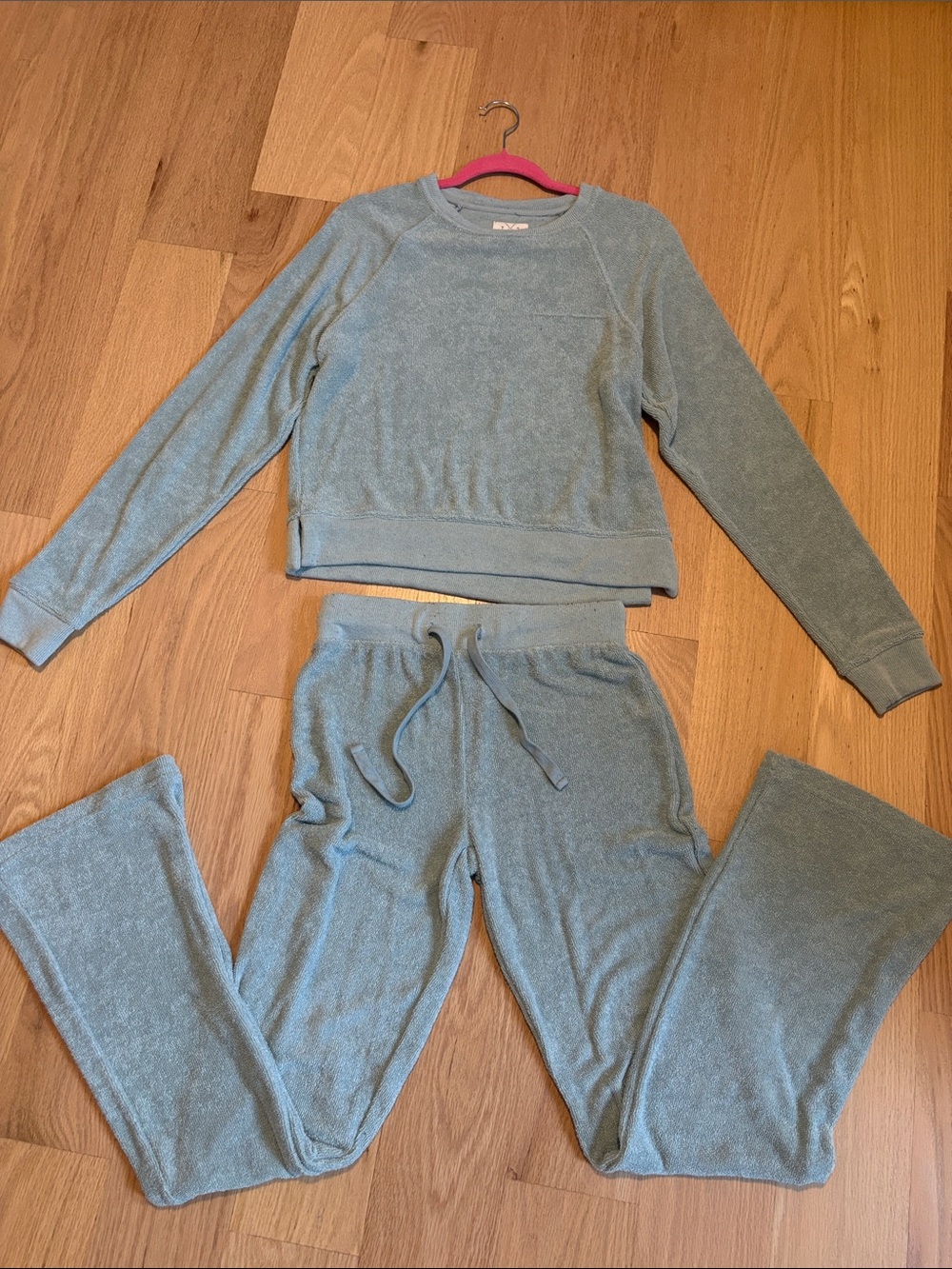 Thread & Supply Sage Green Sweatshirt & Joggers Set
